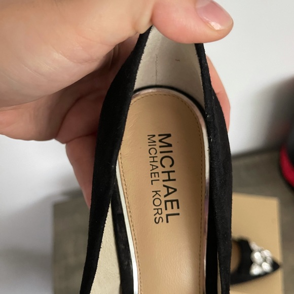 MK suede size 8 - Picture 6 of 8